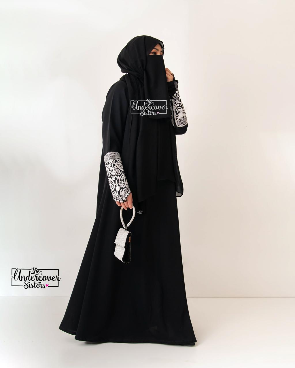 Aari Luxe