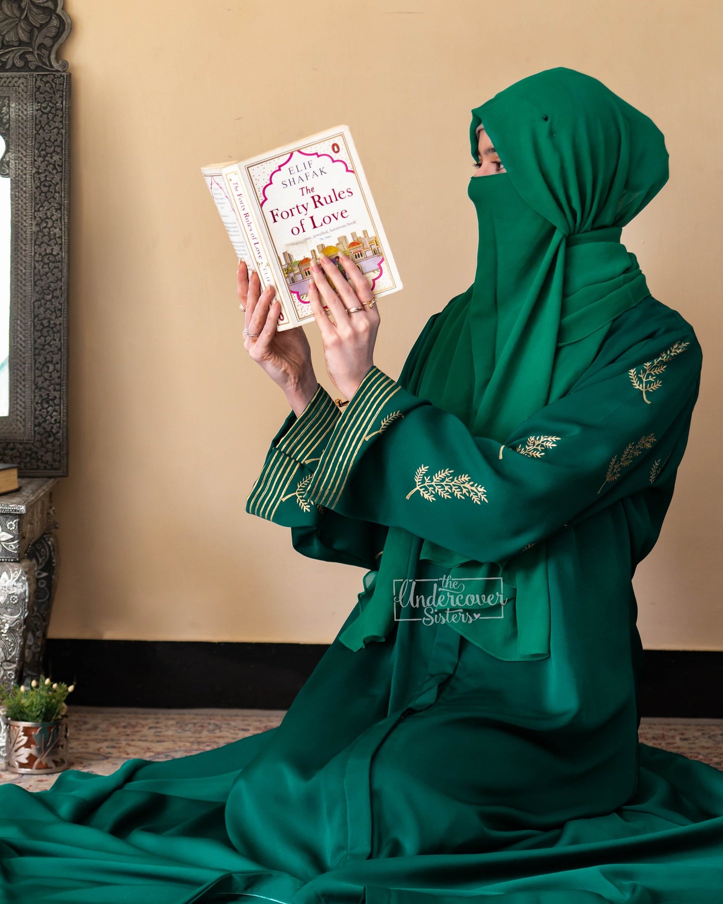 Twigs Block-Printed Abaya