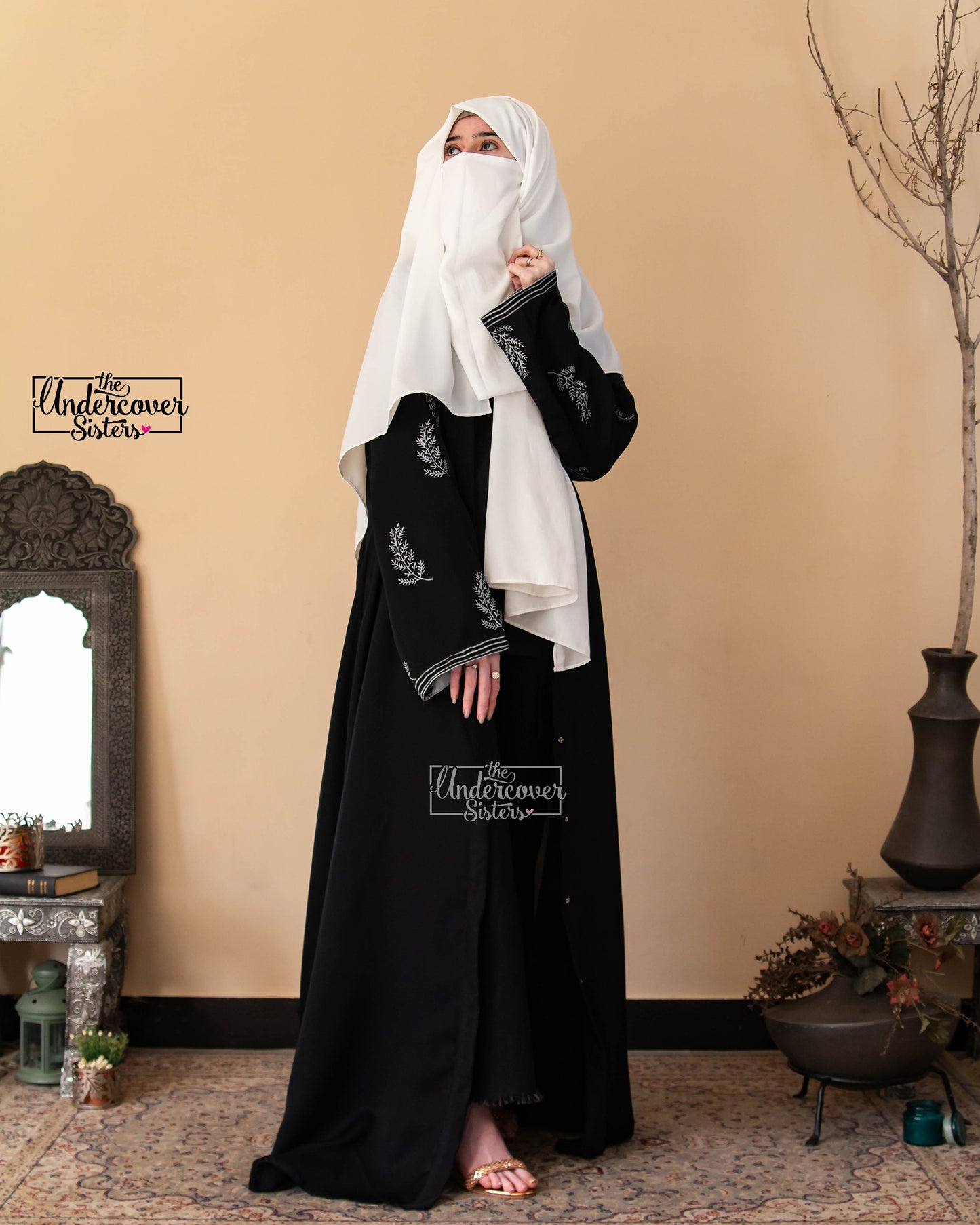 Twigs Block-Printed Abaya