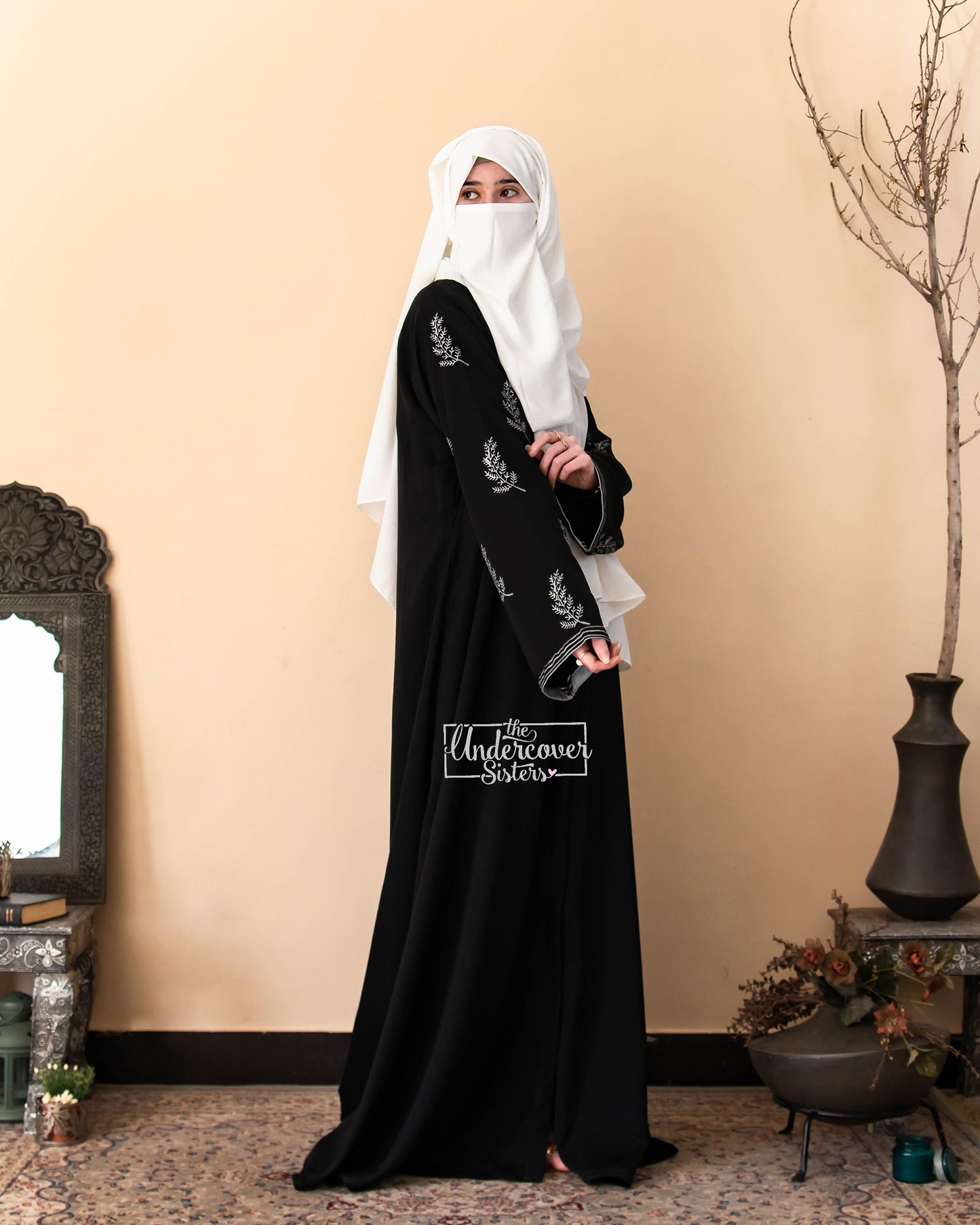 Twigs Block-Printed Abaya
