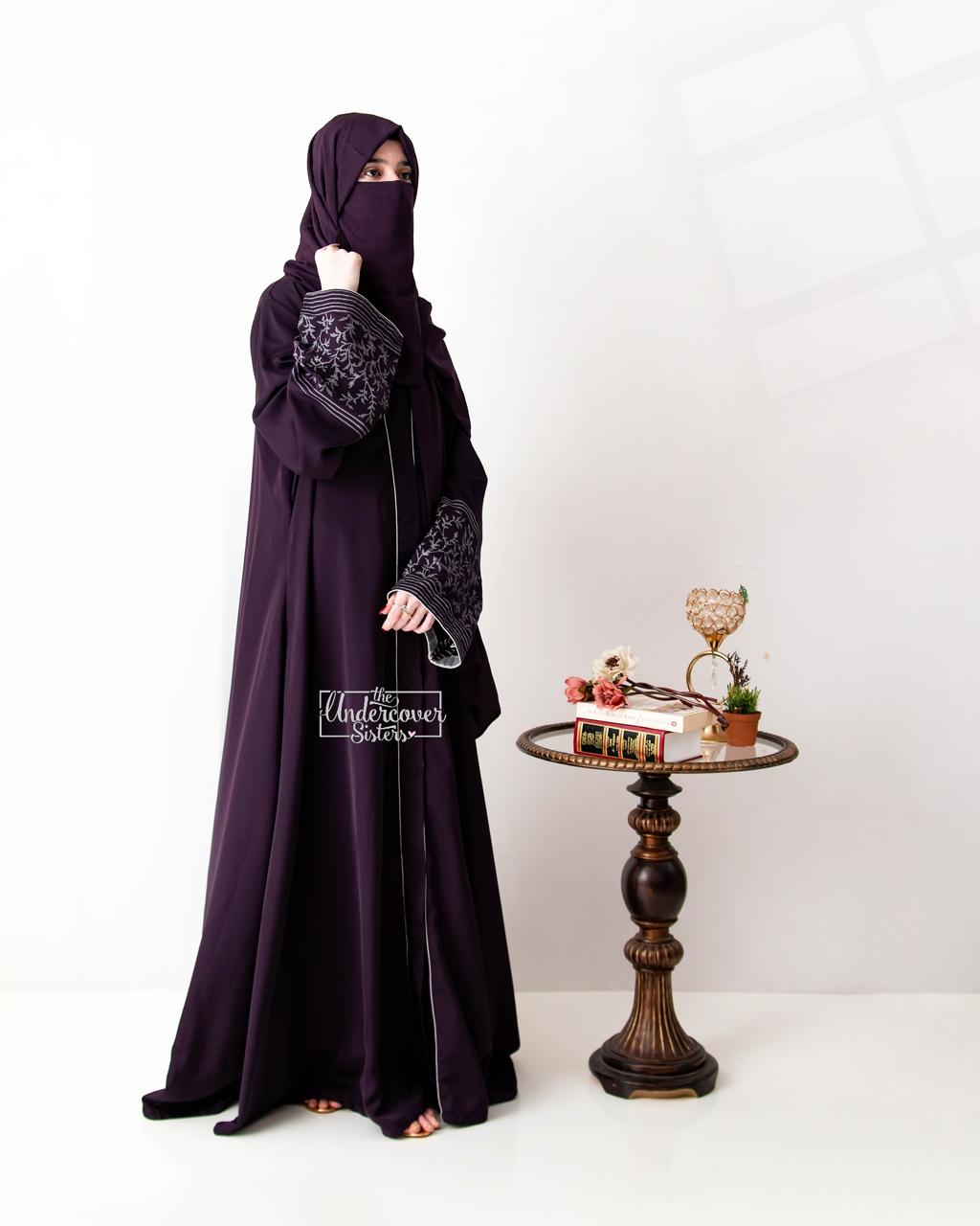 Nature’s Narrative Block-Printed Abaya