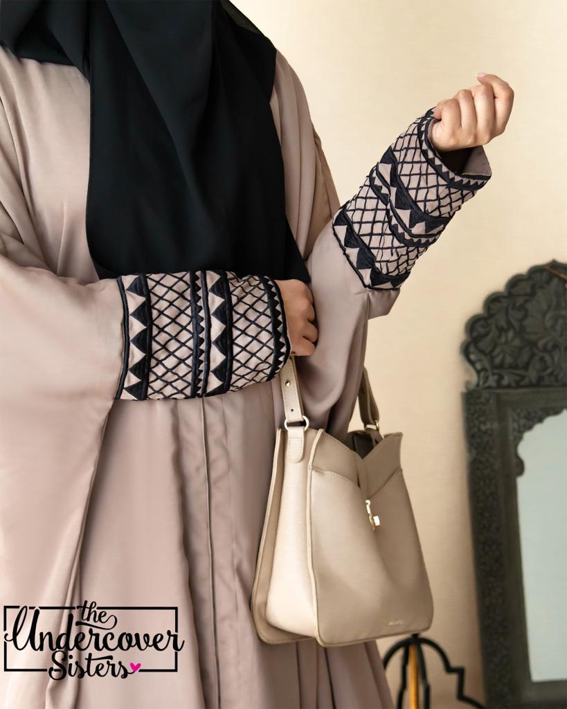 Criss Cross Kaftan