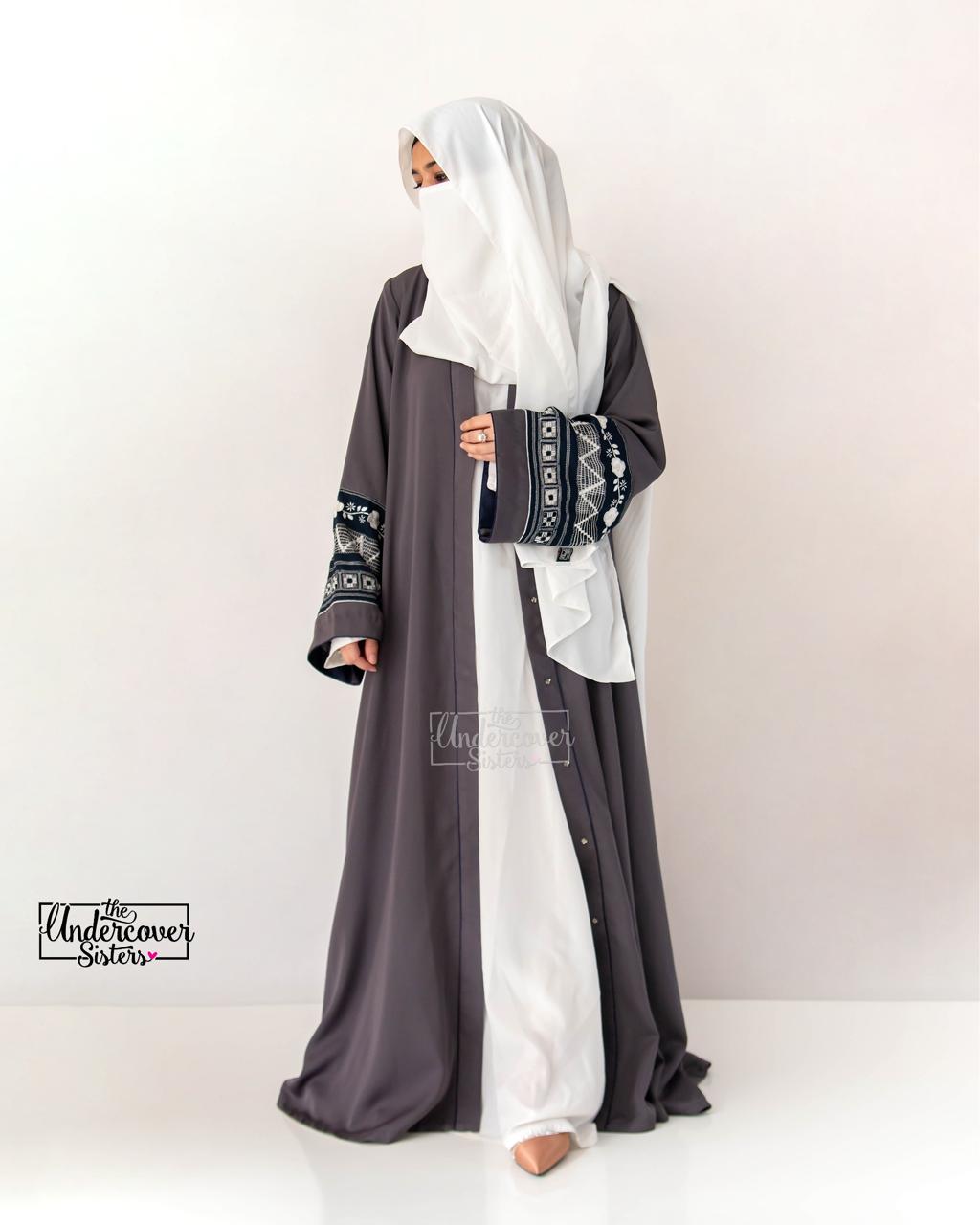 Taarkashi Sleeves Abaya