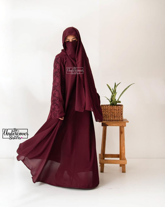Cutwork Charme - Maroon Nida